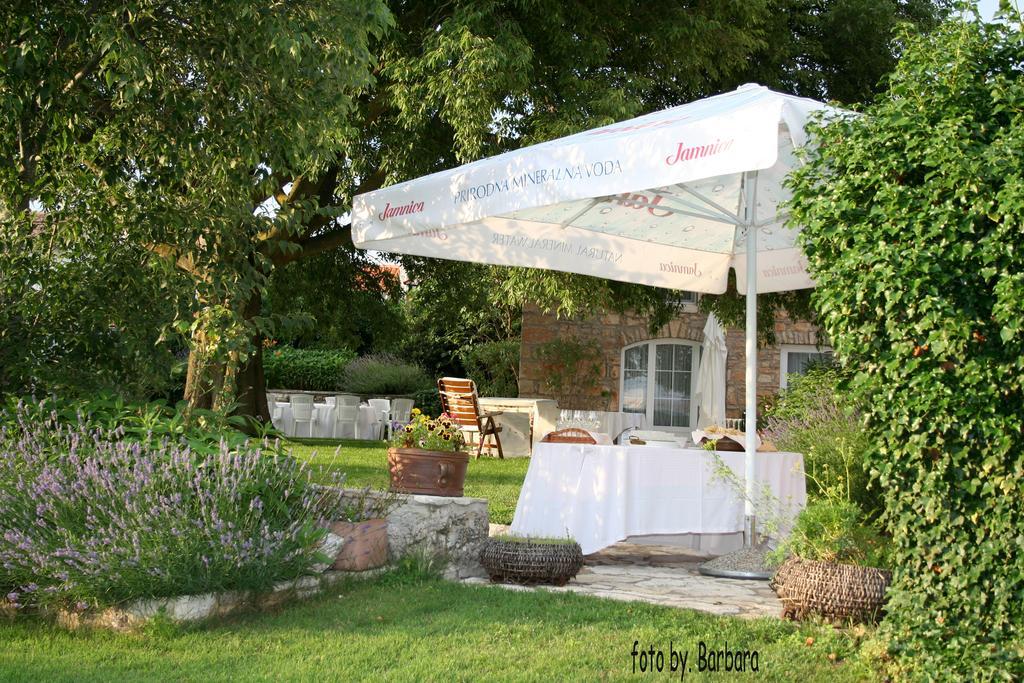Boutique B&B Stancija 1904 Adults Only Svetvinčenat Quarto foto